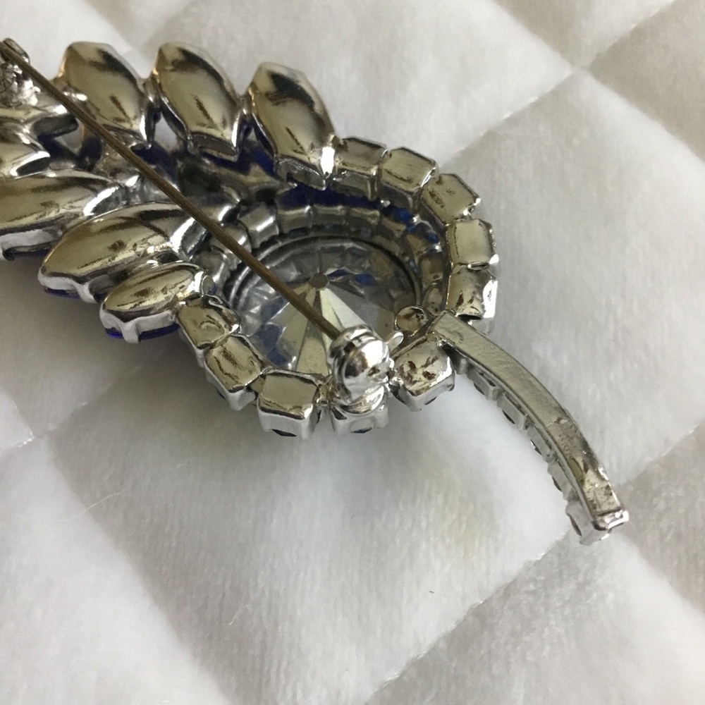 Watermelon Colored Rivoli Layered Rhinestone Brooch - Picture 8 of 13